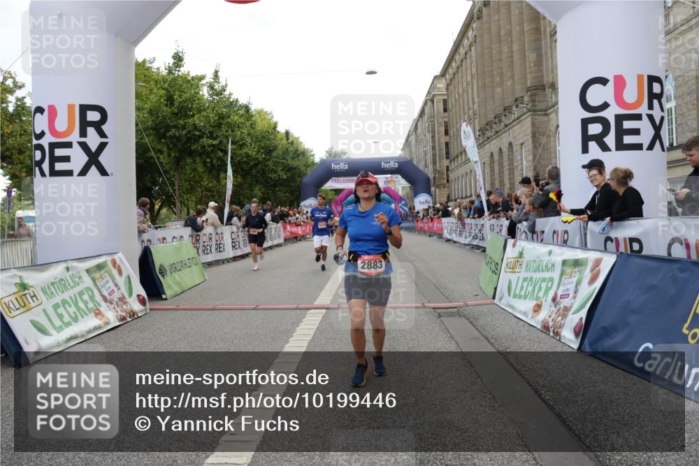 06.09.2026 - CURREX Alsterlauf Yannick Fuchs http://msf.ph/oto/10199446 06.09.2026 10:07:24 Ziel 2515, 2883, 2903, 3566, 4901, 5227, 5813, 6319, 6320, 6368 meine-sportfotos.de