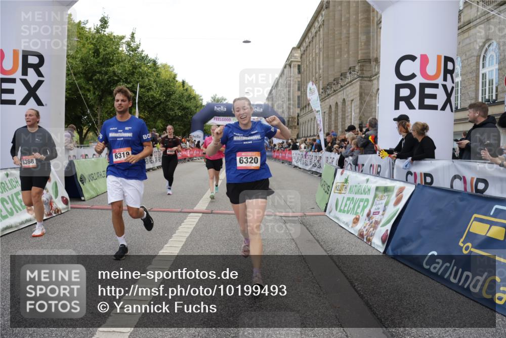 06.09.2026 - CURREX Alsterlauf Yannick Fuchs http://msf.ph/oto/10199493 06.09.2026 10:07:27 Ziel 2515, 2883, 3566, 3927, 4901, 5227, 5396, 6265, 6319, 6320, 6368 meine-sportfotos.de