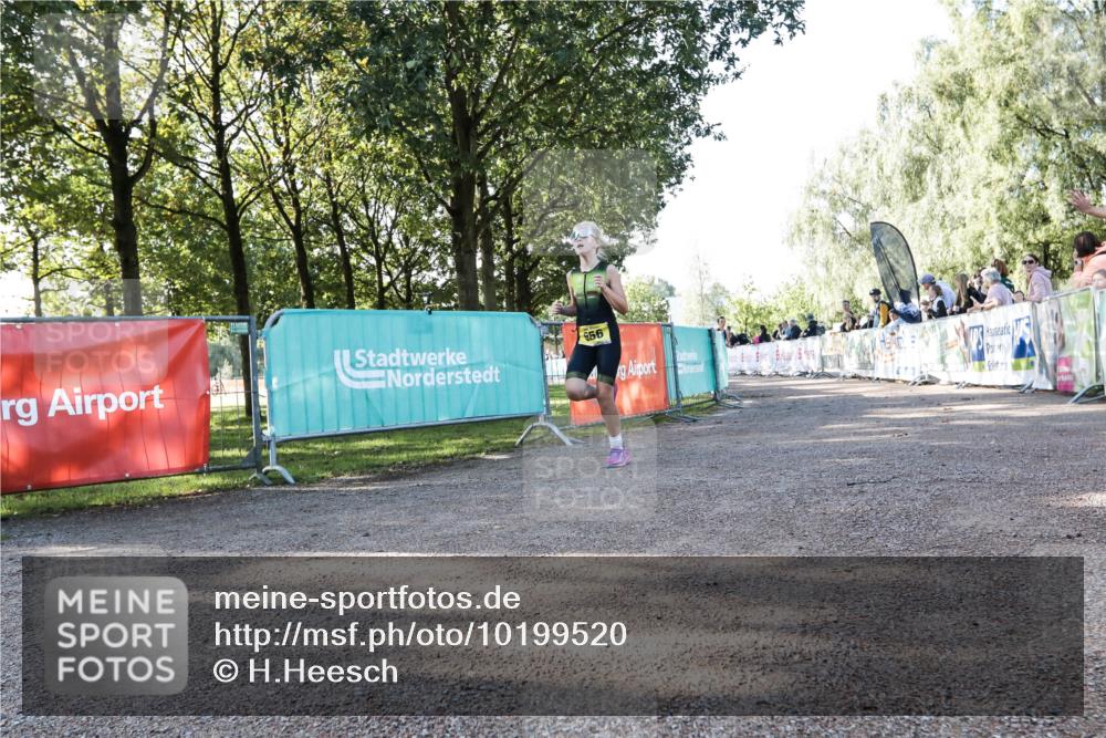 06.09.2026 - 20. Norderstedt Triathlon H.Heesch http://msf.ph/oto/10199520 06.09.2026 09:48:01 Ziel 656, 673 meine-sportfotos.de