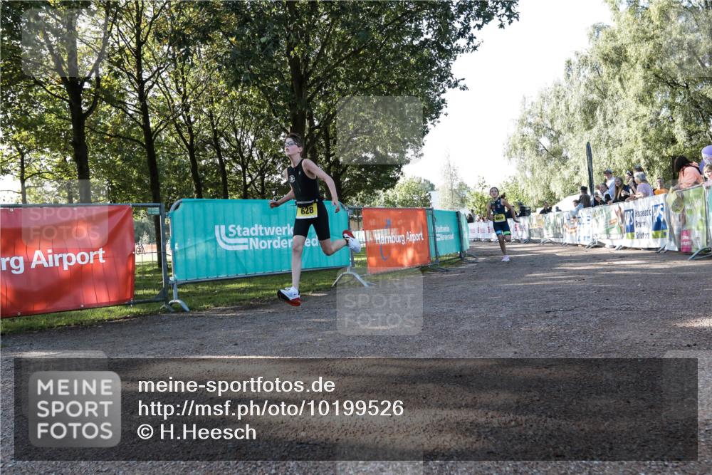 06.09.2026 - 20. Norderstedt Triathlon H.Heesch http://msf.ph/oto/10199526 06.09.2026 09:48:38 Ziel 628, 634, 668, 669 meine-sportfotos.de