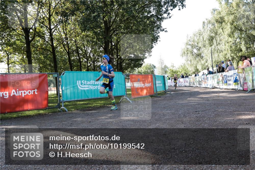 06.09.2026 - 20. Norderstedt Triathlon H.Heesch http://msf.ph/oto/10199542 06.09.2026 09:50:18 Ziel 645, 670 meine-sportfotos.de