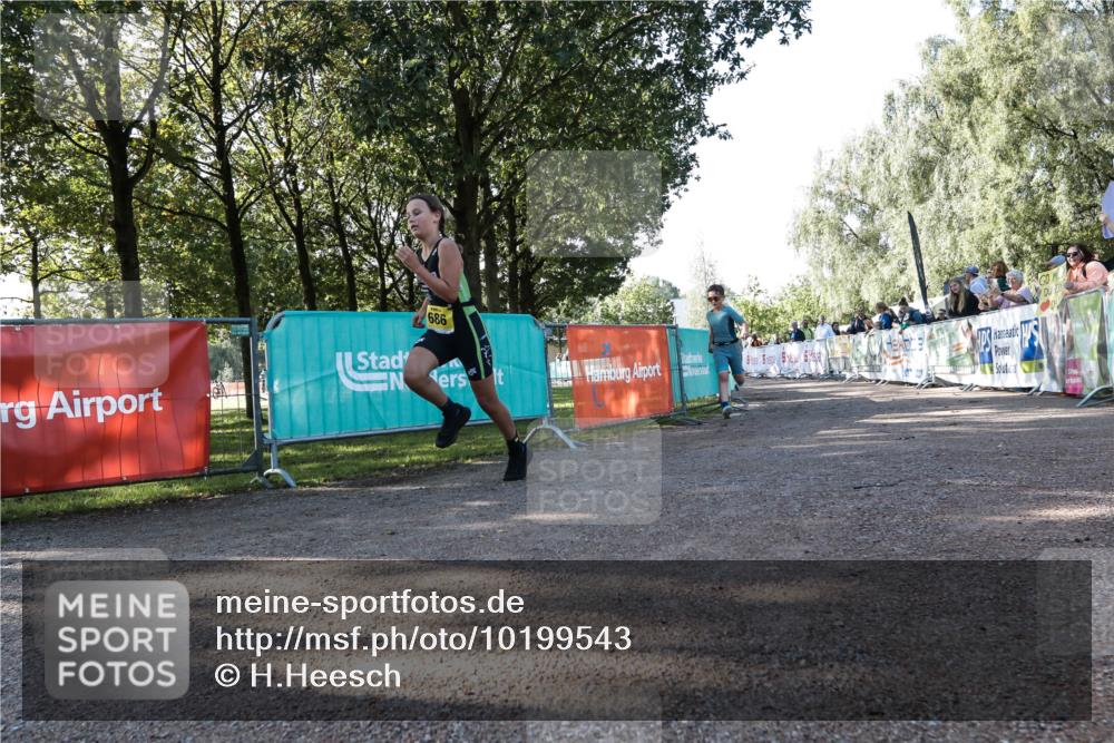06.09.2026 - 20. Norderstedt Triathlon H.Heesch http://msf.ph/oto/10199543 06.09.2026 09:50:41 Ziel 605, 650, 686 meine-sportfotos.de