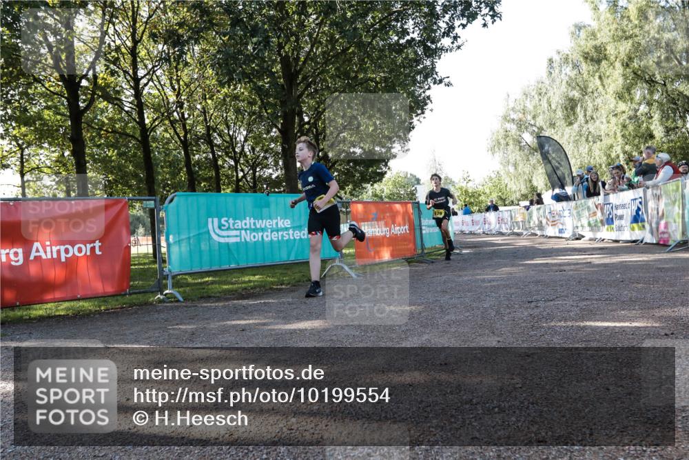 06.09.2026 - 20. Norderstedt Triathlon H.Heesch http://msf.ph/oto/10199554 06.09.2026 09:53:34 Ziel 625, 647, 679 meine-sportfotos.de