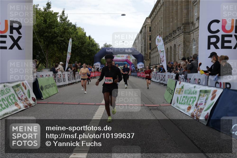 06.09.2026 - CURREX Alsterlauf Yannick Fuchs http://msf.ph/oto/10199637 06.09.2026 10:07:31 Ziel 3012, 3419, 3566, 3927, 4208, 4561, 4901, 5261, 5396, 5634, 6265, 6319, 6320, 6368 meine-sportfotos.de