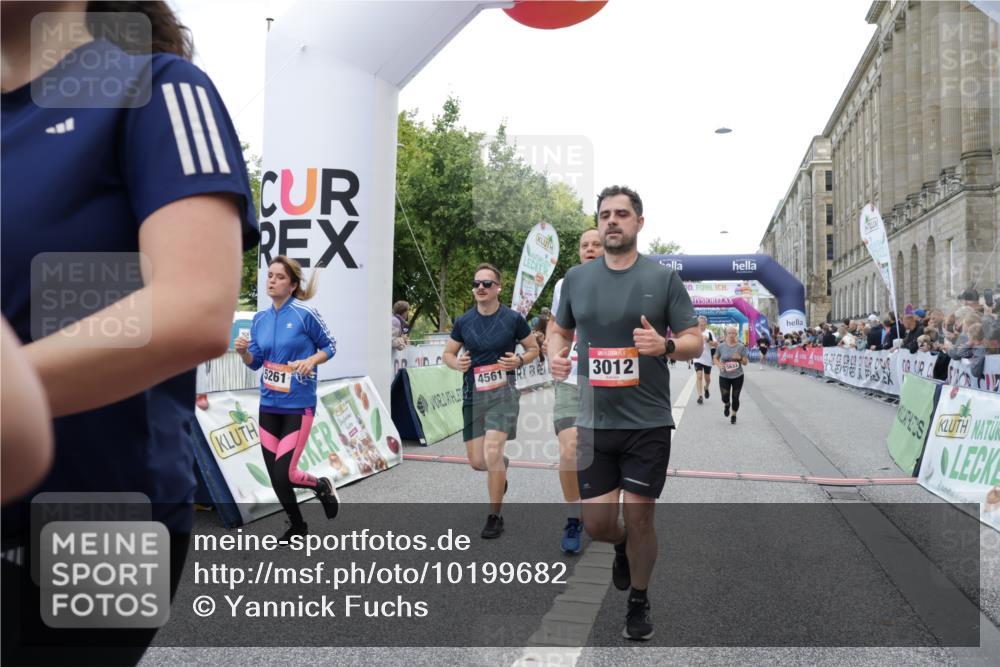 06.09.2026 - CURREX Alsterlauf Yannick Fuchs http://msf.ph/oto/10199682 06.09.2026 10:07:35 Ziel 2176, 2524, 3012, 3419, 3566, 3927, 4208, 4561, 4901, 5261, 5396, 5633, 5634, 6147, 6265 meine-sportfotos.de