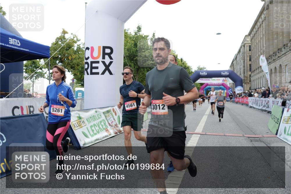06.09.2026 - CURREX Alsterlauf Yannick Fuchs http://msf.ph/oto/10199684 06.09.2026 10:07:35 Ziel 2176, 2524, 3012, 3419, 3566, 3927, 4208, 4561, 4901, 5261, 5396, 5633, 5634, 6147, 6265 meine-sportfotos.de