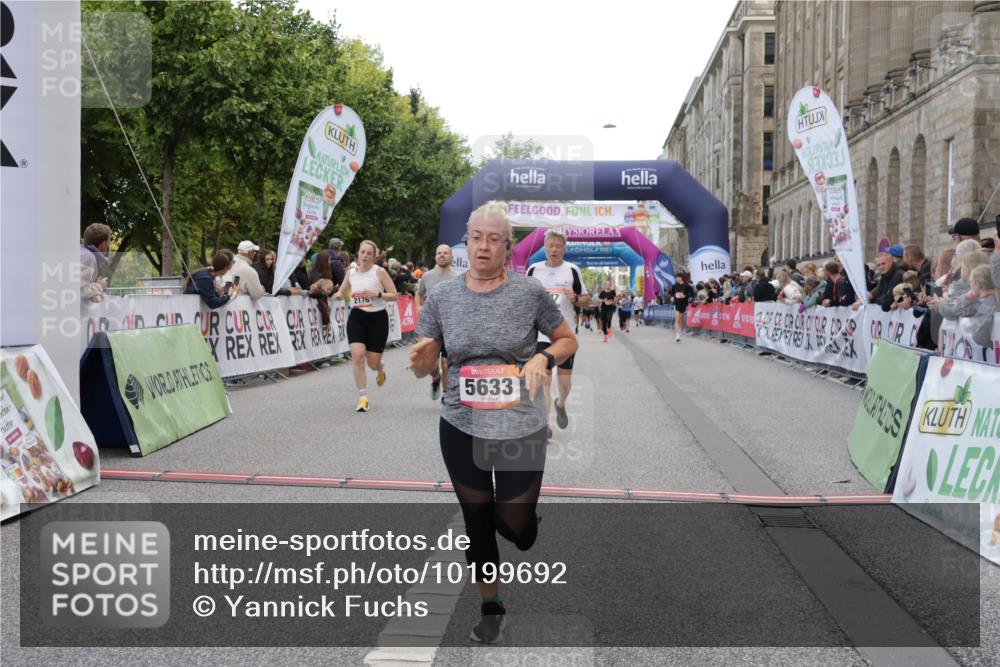 06.09.2026 - CURREX Alsterlauf Yannick Fuchs http://msf.ph/oto/10199692 06.09.2026 10:07:37 Ziel 2176, 2430, 2524, 3012, 3419, 3927, 4208, 4561, 5261, 5396, 5633, 5634, 6147, 6265 meine-sportfotos.de