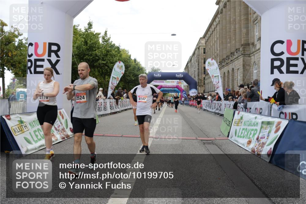 06.09.2026 - CURREX Alsterlauf Yannick Fuchs http://msf.ph/oto/10199705 06.09.2026 10:07:41 Ziel 2176, 2430, 2524, 3012, 3576, 3705, 3706, 4208, 4473, 4561, 5261, 5338, 5633, 6147 meine-sportfotos.de