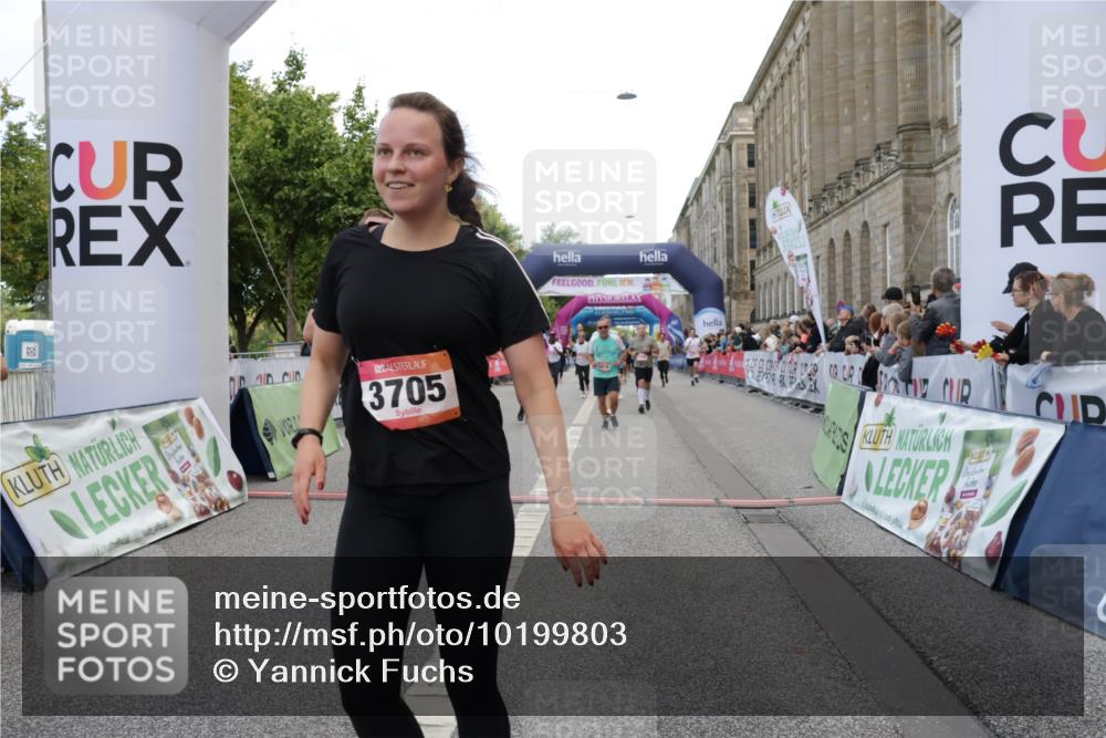 06.09.2026 - CURREX Alsterlauf Yannick Fuchs http://msf.ph/oto/10199803 06.09.2026 10:07:47 Ziel 1316, 2123, 2430, 2654, 3092, 3576, 3705, 3706, 4419, 4473, 5338, 5860, 6044, 6176, 6223 meine-sportfotos.de