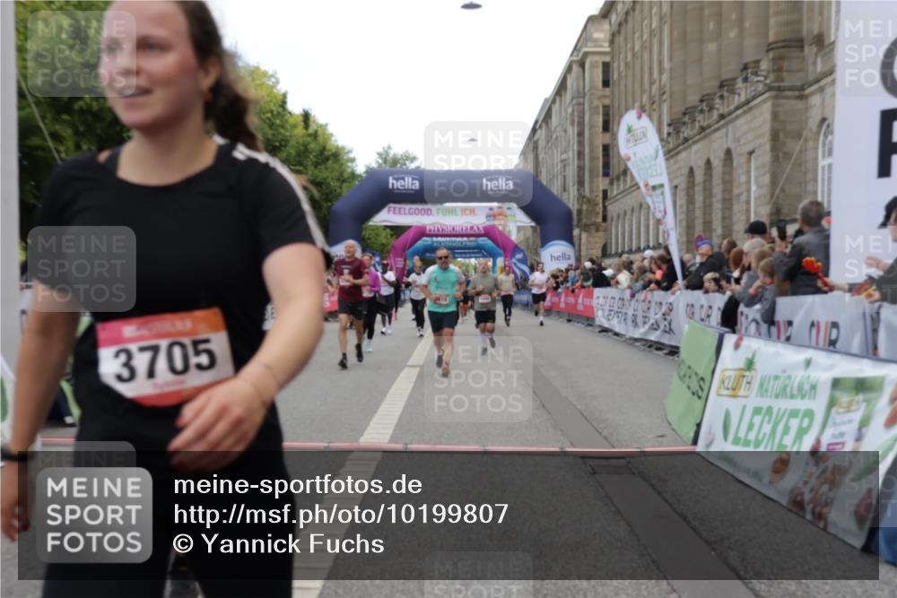06.09.2026 - CURREX Alsterlauf Yannick Fuchs http://msf.ph/oto/10199807 06.09.2026 10:07:47 Ziel 1316, 2123, 2430, 2654, 3092, 3576, 3705, 3706, 4419, 4473, 5338, 5860, 6044, 6176, 6223 meine-sportfotos.de