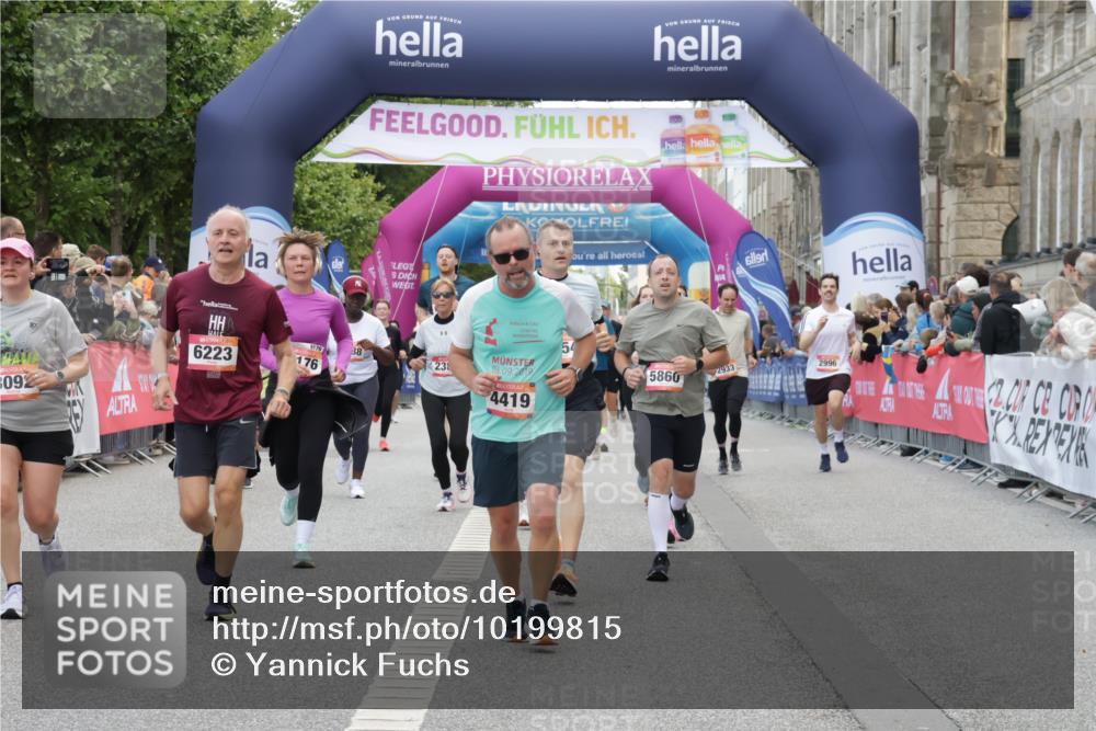 06.09.2026 - CURREX Alsterlauf Yannick Fuchs http://msf.ph/oto/10199815 06.09.2026 10:07:47 Ziel 1316, 2123, 2430, 2654, 3092, 3576, 3705, 3706, 4419, 4473, 5338, 5860, 6044, 6176, 6223 meine-sportfotos.de