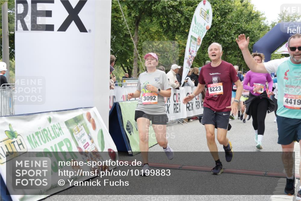 06.09.2026 - CURREX Alsterlauf Yannick Fuchs http://msf.ph/oto/10199883 06.09.2026 10:07:50 Ziel 1316, 2123, 2387, 2654, 2933, 3092, 3576, 3705, 3706, 3722, 3723, 4419, 4473, 5338, 5587, 5588, 5791, 5860, 6044, 6176, 6223, 6382 meine-sportfotos.de