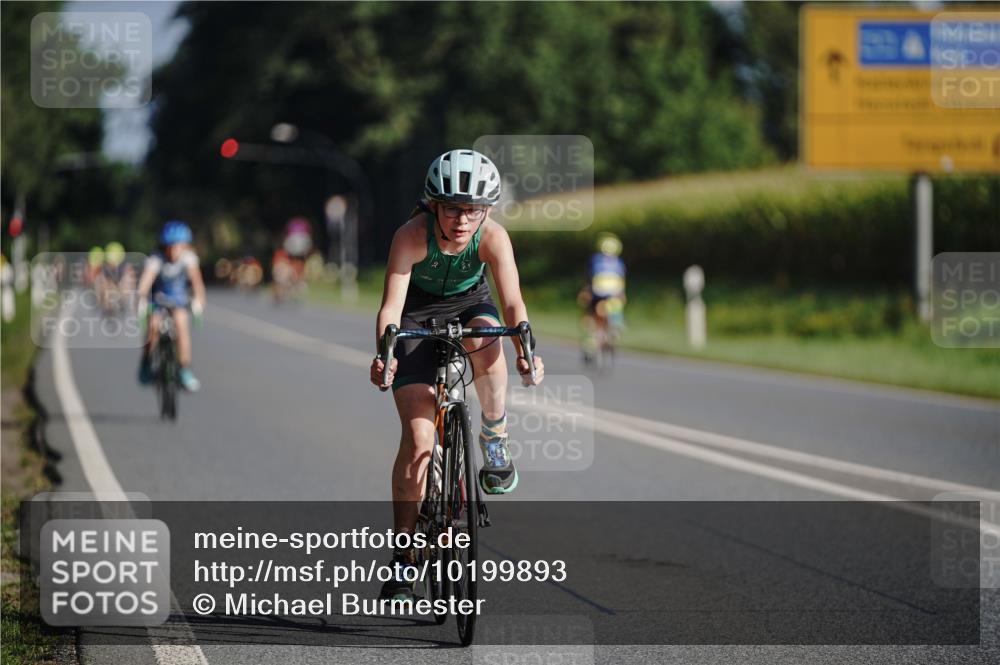 06.09.2026 - 20. Norderstedt Triathlon Michael Burmester http://msf.ph/oto/10199893 06.09.2026 09:37:43 Radfahren 621, 638, 655, 657 meine-sportfotos.de