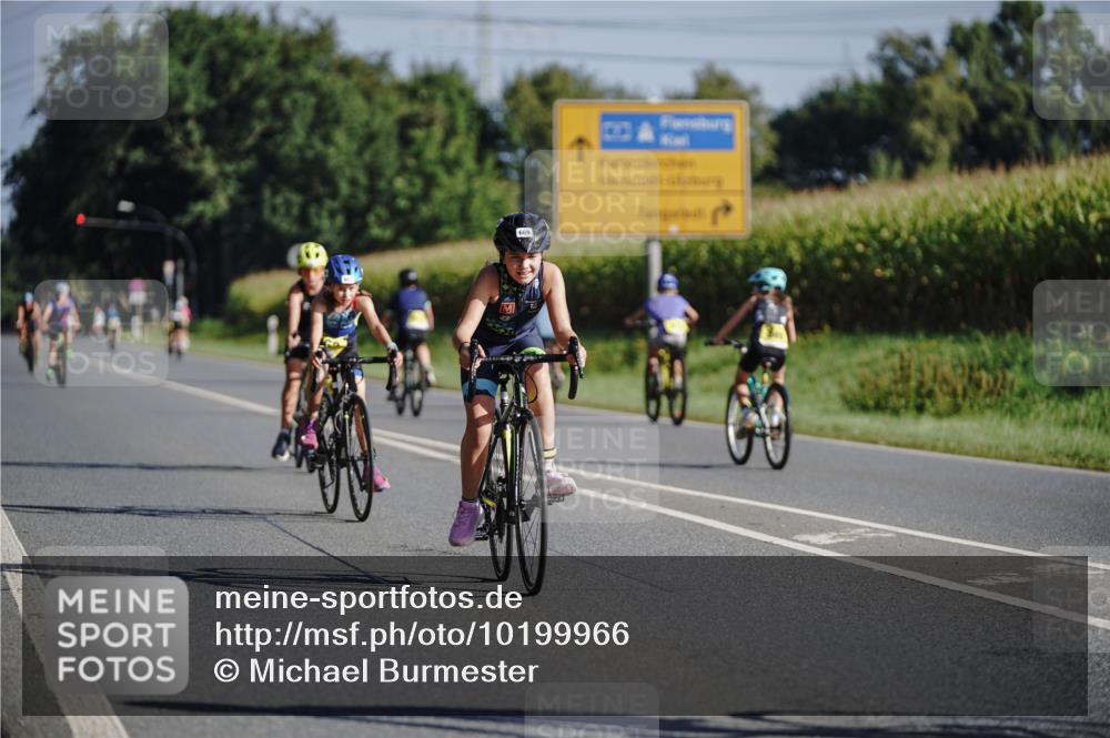 06.09.2026 - 20. Norderstedt Triathlon Michael Burmester http://msf.ph/oto/10199966 06.09.2026 09:39:04 Radfahren 611, 634, 656, 662, 669, 673, 686 meine-sportfotos.de