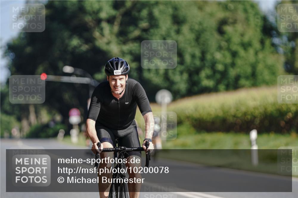 06.09.2026 - 20. Norderstedt Triathlon Michael Burmester http://msf.ph/oto/10200078 06.09.2026 10:26:50 Radfahren 1234 meine-sportfotos.de