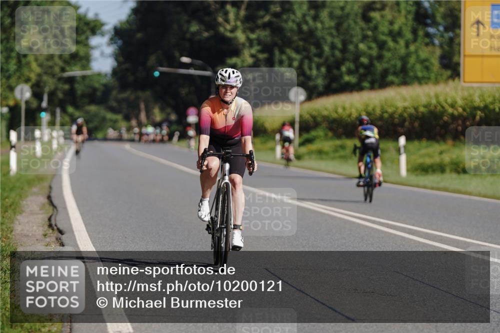 06.09.2026 - 20. Norderstedt Triathlon Michael Burmester http://msf.ph/oto/10200121 06.09.2026 10:29:16 Radfahren 1197 meine-sportfotos.de