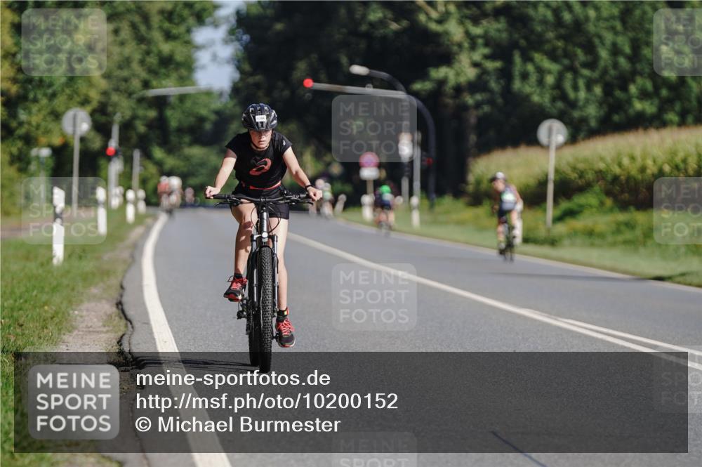 06.09.2026 - 20. Norderstedt Triathlon Michael Burmester http://msf.ph/oto/10200152 06.09.2026 10:30:59 Radfahren 1206 meine-sportfotos.de