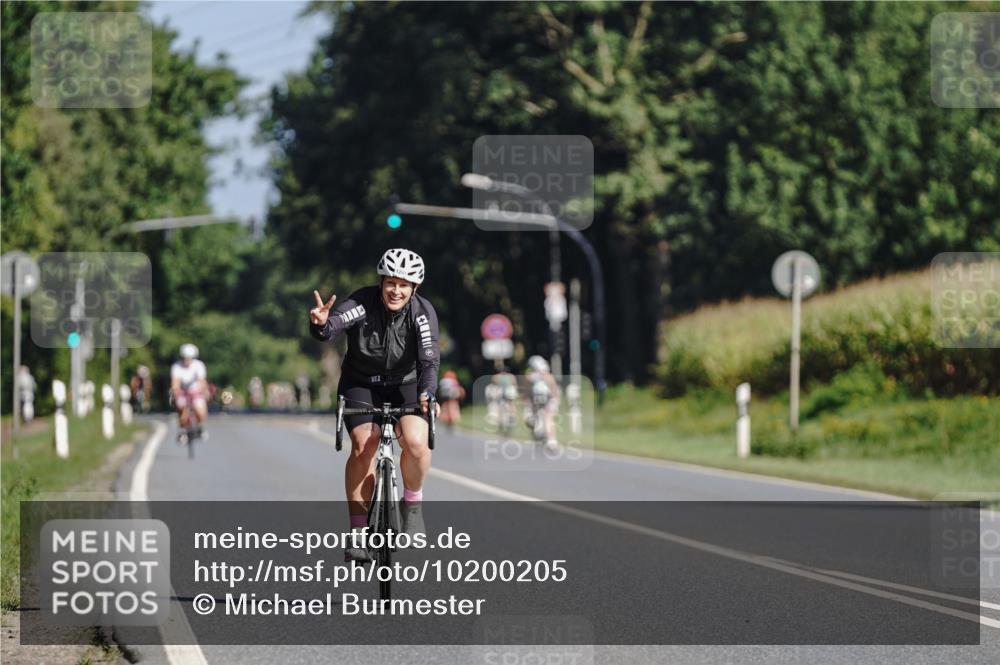 06.09.2026 - 20. Norderstedt Triathlon Michael Burmester http://msf.ph/oto/10200205 06.09.2026 10:32:15 Radfahren 1201 meine-sportfotos.de