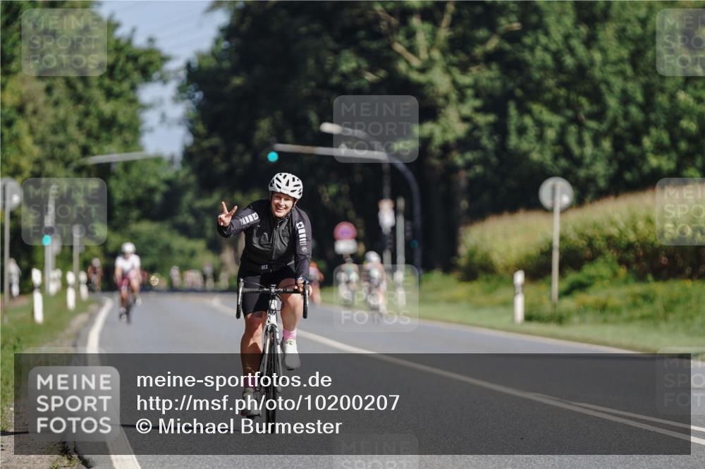 06.09.2026 - 20. Norderstedt Triathlon Michael Burmester http://msf.ph/oto/10200207 06.09.2026 10:32:16 Radfahren 1201 meine-sportfotos.de