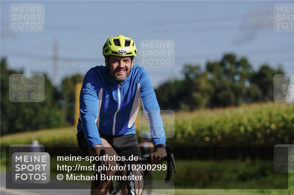 06.09.2026 - 20. Norderstedt Triathlon Michael Burmester http://msf.ph/oto/10200299 06.09.2026 10:33:50 Radfahren 718, 756, 1220 meine-sportfotos.de