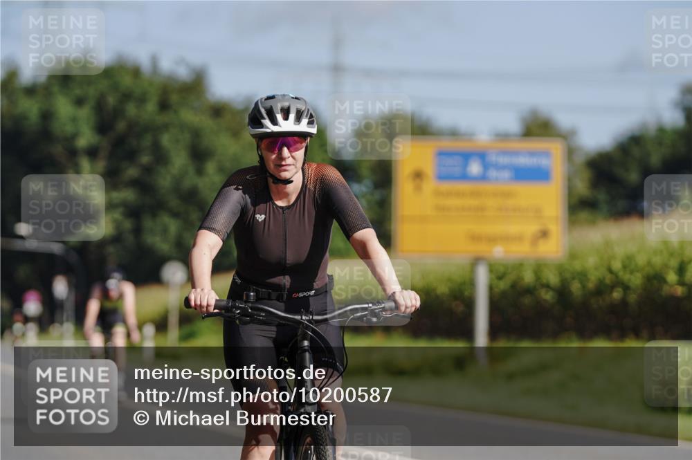 06.09.2026 - 20. Norderstedt Triathlon Michael Burmester http://msf.ph/oto/10200587 06.09.2026 10:35:46 Radfahren 766, 1195, 1496, 1506 meine-sportfotos.de