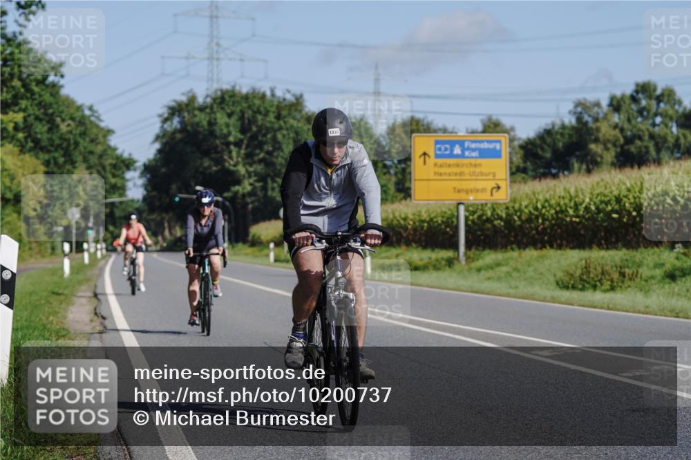 06.09.2026 - 20. Norderstedt Triathlon Michael Burmester http://msf.ph/oto/10200737 06.09.2026 10:36:20 Radfahren 1193, 1229, 1235 meine-sportfotos.de