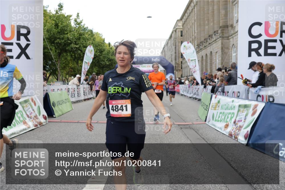 06.09.2026 - CURREX Alsterlauf Yannick Fuchs http://msf.ph/oto/10200841 06.09.2026 10:08:07 Ziel 2390, 2407, 3192, 3193, 3194, 3298, 3666, 4159, 4292, 4727, 4841, 5049, 5256, 5290, 5597, 6168, 6361, 6395 meine-sportfotos.de