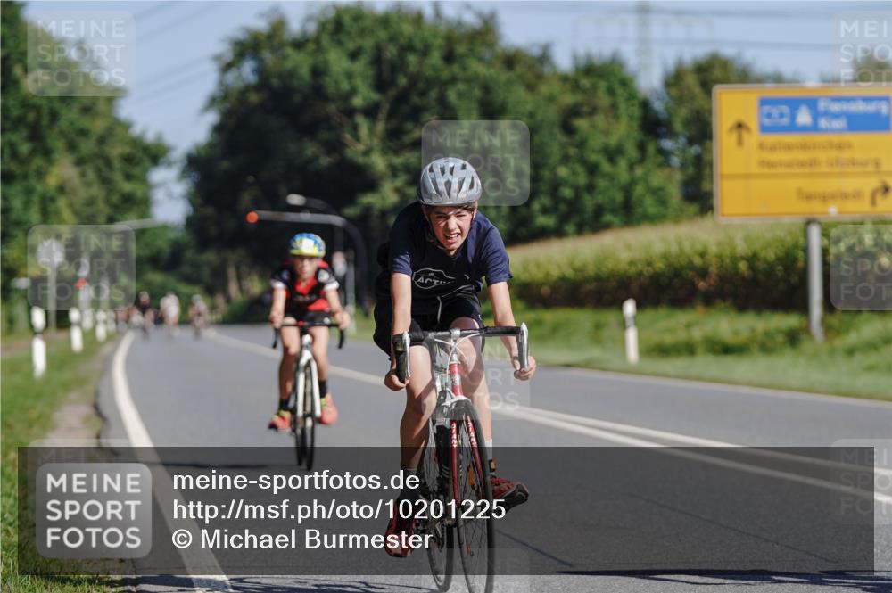 06.09.2026 - 20. Norderstedt Triathlon Michael Burmester http://msf.ph/oto/10201225 06.09.2026 10:39:39 Radfahren 710, 724, 754 meine-sportfotos.de