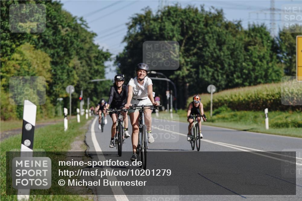 06.09.2026 - 20. Norderstedt Triathlon Michael Burmester http://msf.ph/oto/10201279 06.09.2026 10:39:59 Radfahren 64, 704, 748, 1200, 1222 meine-sportfotos.de