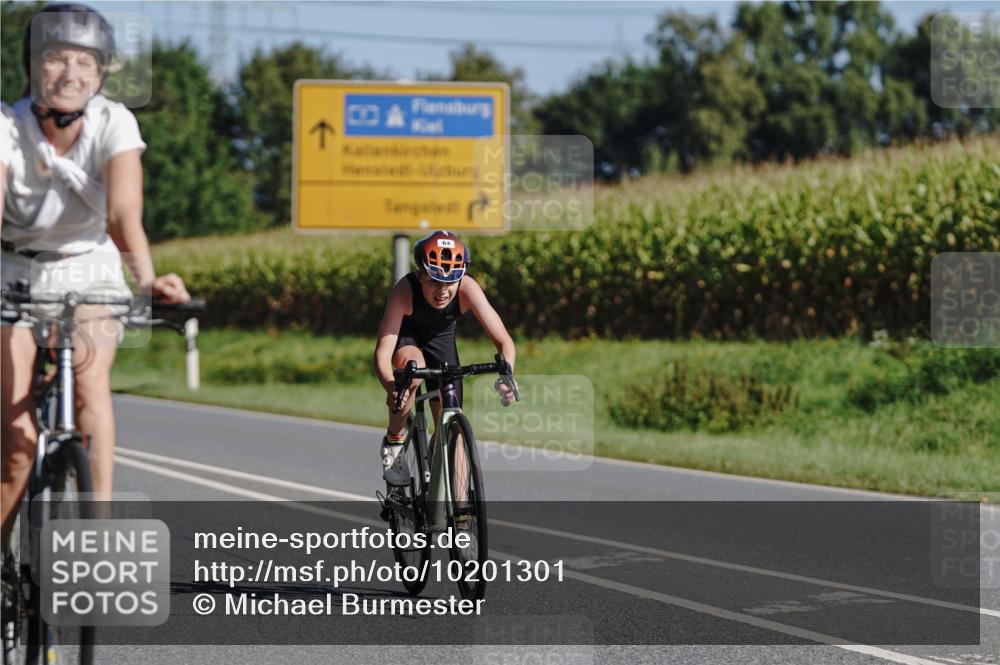 06.09.2026 - 20. Norderstedt Triathlon Michael Burmester http://msf.ph/oto/10201301 06.09.2026 10:40:01 Radfahren 64, 748, 1200, 1222 meine-sportfotos.de