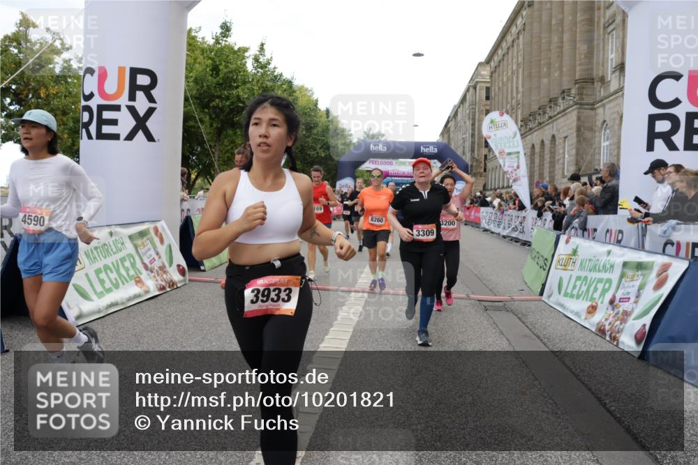 06.09.2026 - CURREX Alsterlauf Yannick Fuchs http://msf.ph/oto/10201821 06.09.2026 10:08:18 Ziel 2363, 2440, 2785, 3200, 3309, 3352, 3933, 4146, 4169, 4247, 4590, 5342, 5502, 5507, 6473, 8045, 8258, 8260, 8297 meine-sportfotos.de