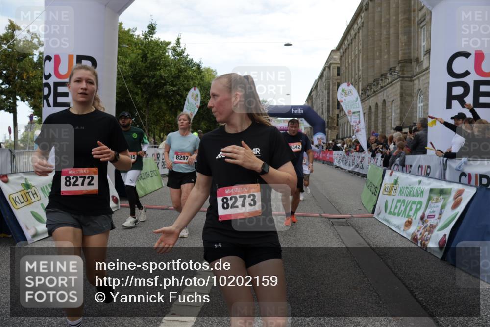 06.09.2026 - CURREX Alsterlauf Yannick Fuchs http://msf.ph/oto/10202159 06.09.2026 10:08:21 Ziel 2080, 2155, 2440, 2504, 3200, 3309, 3352, 3390, 3933, 4146, 4169, 4247, 4399, 4447, 4590, 5342, 5502, 5507, 5582, 6473, 8045, 8258, 8260, 8297 meine-sportfotos.de