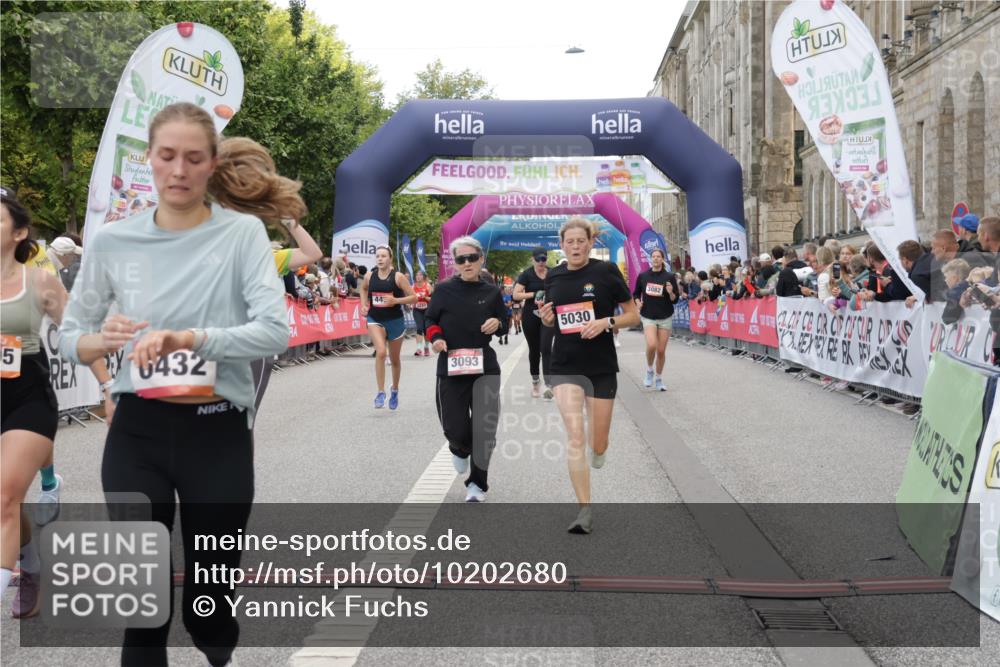 06.09.2026 - CURREX Alsterlauf Yannick Fuchs http://msf.ph/oto/10202680 06.09.2026 10:08:29 Ziel 2035, 2080, 2105, 2155, 2440, 2504, 3082, 3093, 3390, 4146, 4247, 4399, 4447, 4476, 5030, 5140, 5582, 5854, 6230, 6473 meine-sportfotos.de
