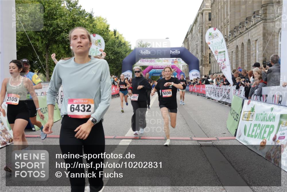 06.09.2026 - CURREX Alsterlauf Yannick Fuchs http://msf.ph/oto/10202831 06.09.2026 10:08:30 Ziel 2035, 2080, 2105, 2155, 2504, 3082, 3093, 3390, 3889, 4146, 4247, 4399, 4447, 4476, 4651, 5030, 5140, 5582, 5854, 6230 meine-sportfotos.de
