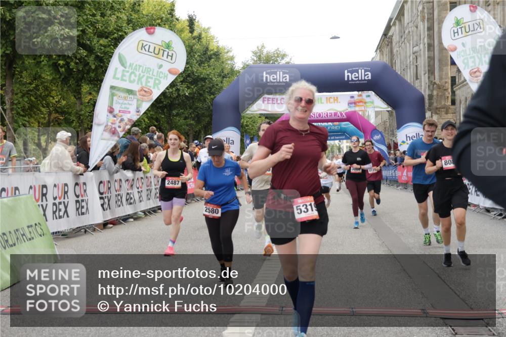 06.09.2026 - CURREX Alsterlauf Yannick Fuchs http://msf.ph/oto/10204000 06.09.2026 10:08:41 Ziel 2374, 2450, 2487, 2491, 2580, 3082, 3086, 3400, 3482, 3836, 3888, 3889, 4115, 4129, 4185, 4233, 4651, 5130, 5140, 5233, 5319, 5550, 5985, 8089 meine-sportfotos.de
