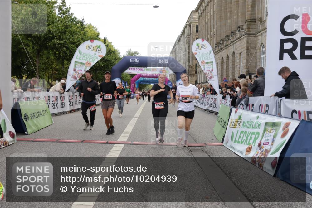 06.09.2026 - CURREX Alsterlauf Yannick Fuchs http://msf.ph/oto/10204939 06.09.2026 10:08:51 Ziel 2374, 2777, 3086, 3400, 3540, 3811, 3812, 4115, 4129, 4233, 4274, 4738, 4746, 5125, 5130, 5367, 5985 meine-sportfotos.de