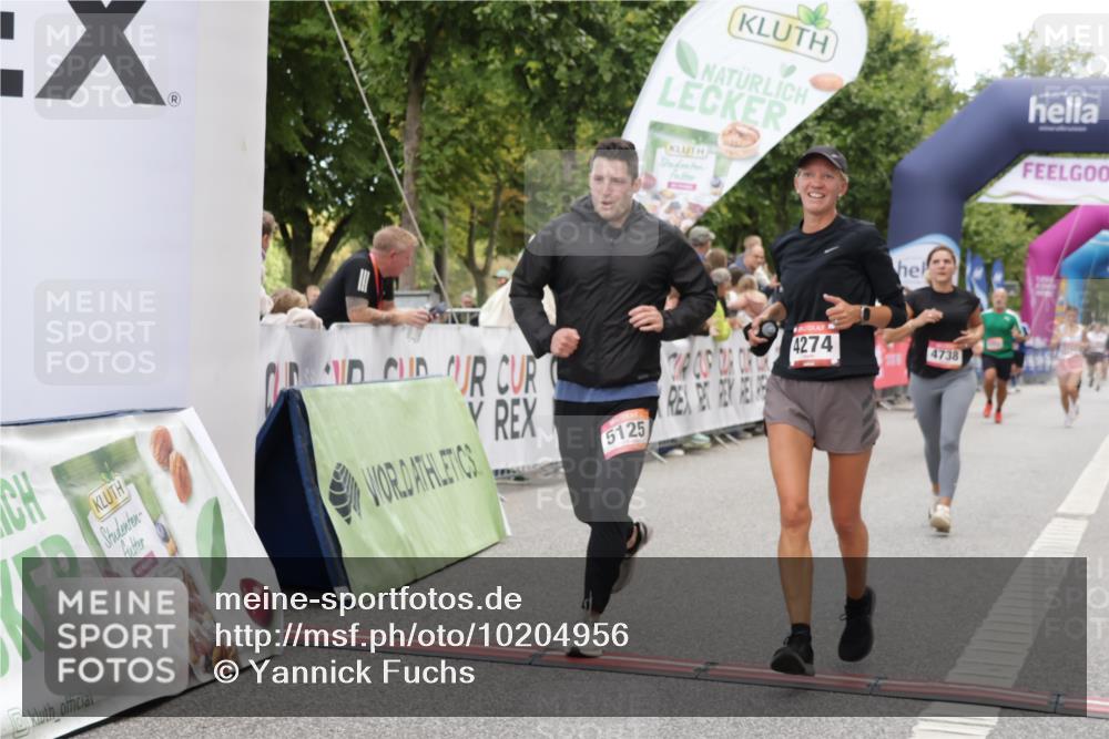 06.09.2026 - CURREX Alsterlauf Yannick Fuchs http://msf.ph/oto/10204956 06.09.2026 10:08:51 Ziel 2374, 2777, 3086, 3400, 3540, 3811, 3812, 4115, 4129, 4233, 4274, 4738, 4746, 5125, 5130, 5367, 5985 meine-sportfotos.de