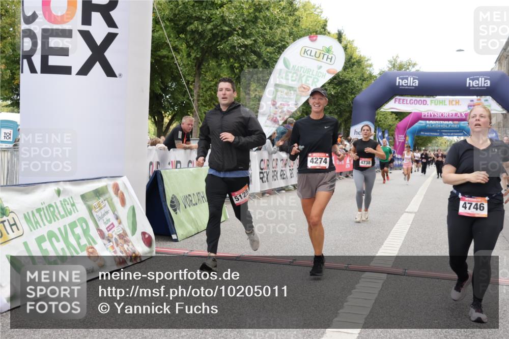 06.09.2026 - CURREX Alsterlauf Yannick Fuchs http://msf.ph/oto/10205011 06.09.2026 10:08:51 Ziel 2374, 2777, 3086, 3400, 3540, 3811, 3812, 4115, 4129, 4233, 4274, 4738, 4746, 5125, 5130, 5367, 5985 meine-sportfotos.de