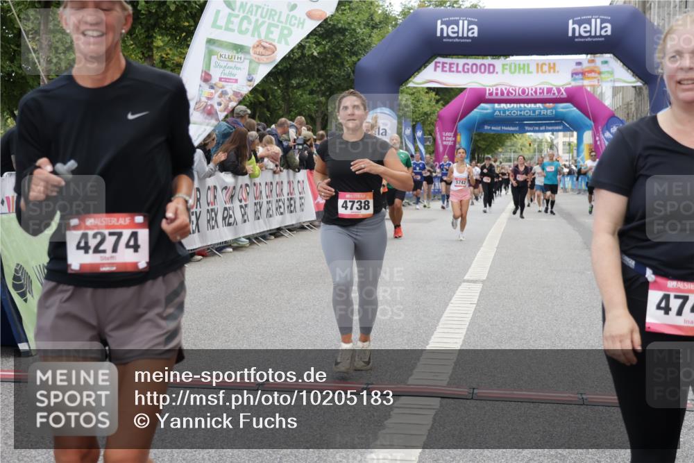 06.09.2026 - CURREX Alsterlauf Yannick Fuchs http://msf.ph/oto/10205183 06.09.2026 10:08:53 Ziel 2777, 3036, 3086, 3400, 3540, 3811, 3812, 4129, 4274, 4738, 4746, 5125, 5252, 5367, 6488 meine-sportfotos.de
