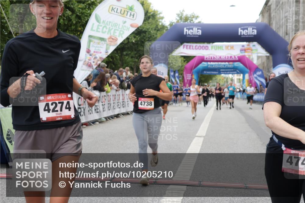 06.09.2026 - CURREX Alsterlauf Yannick Fuchs http://msf.ph/oto/10205210 06.09.2026 10:08:53 Ziel 2777, 3036, 3086, 3400, 3540, 3811, 3812, 4129, 4274, 4738, 4746, 5125, 5252, 5367, 6488 meine-sportfotos.de
