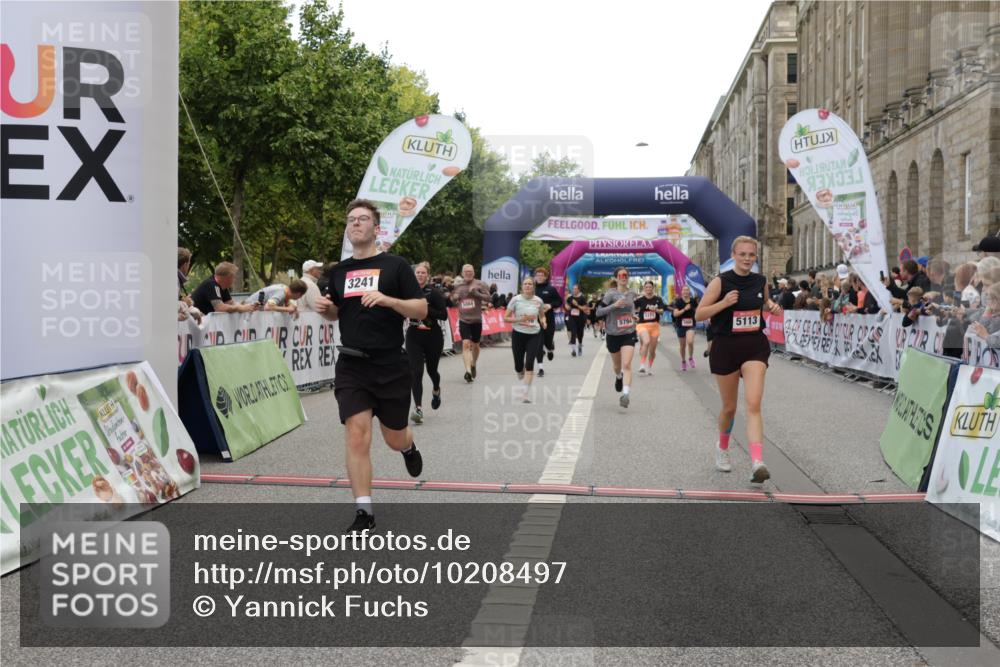 06.09.2026 - CURREX Alsterlauf Yannick Fuchs http://msf.ph/oto/10208497 06.09.2026 10:09:12 Ziel 2519, 3241, 3637, 4021, 5007, 5084, 5113, 5171, 5758, 5794, 5798, 5913, 5942, 6263, 6296, 6340, 6460, 6487, 8076 meine-sportfotos.de