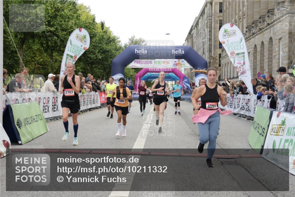 06.09.2026 - CURREX Alsterlauf Yannick Fuchs http://msf.ph/oto/10211332 06.09.2026 10:09:30 Ziel 2082, 2201, 2707, 2742, 4222, 4280, 4328, 4536, 4815, 4986, 5241, 5259, 5260, 6070, 6492, 8271, 8294 meine-sportfotos.de