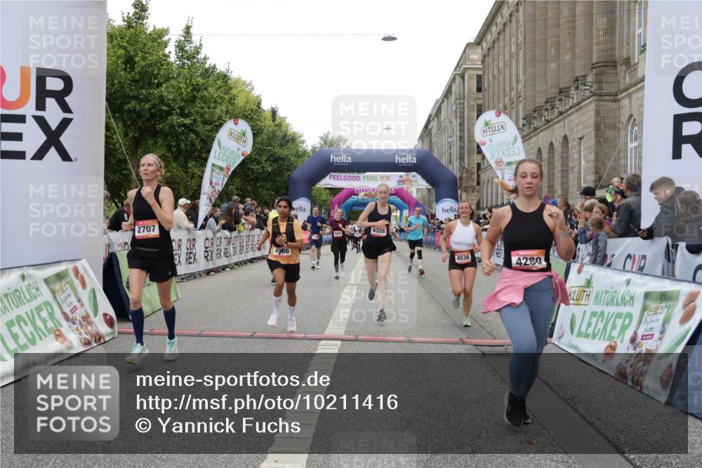 06.09.2026 - CURREX Alsterlauf Yannick Fuchs http://msf.ph/oto/10211416 06.09.2026 10:09:31 Ziel 2082, 2201, 2707, 2742, 4138, 4280, 4328, 4536, 4815, 4986, 5241, 5259, 5260, 6070, 6278, 6492, 8271 meine-sportfotos.de