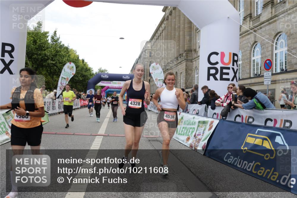 06.09.2026 - CURREX Alsterlauf Yannick Fuchs http://msf.ph/oto/10211608 06.09.2026 10:09:33 Ziel 2082, 2707, 2742, 4138, 4280, 4328, 4536, 4986, 5259, 5260, 6278, 6492, 8271 meine-sportfotos.de