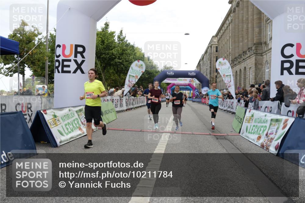 06.09.2026 - CURREX Alsterlauf Yannick Fuchs http://msf.ph/oto/10211784 06.09.2026 10:09:34 Ziel 2707, 2742, 4138, 4280, 4328, 4536, 4986, 5259, 5260, 6278, 6492, 8271 meine-sportfotos.de