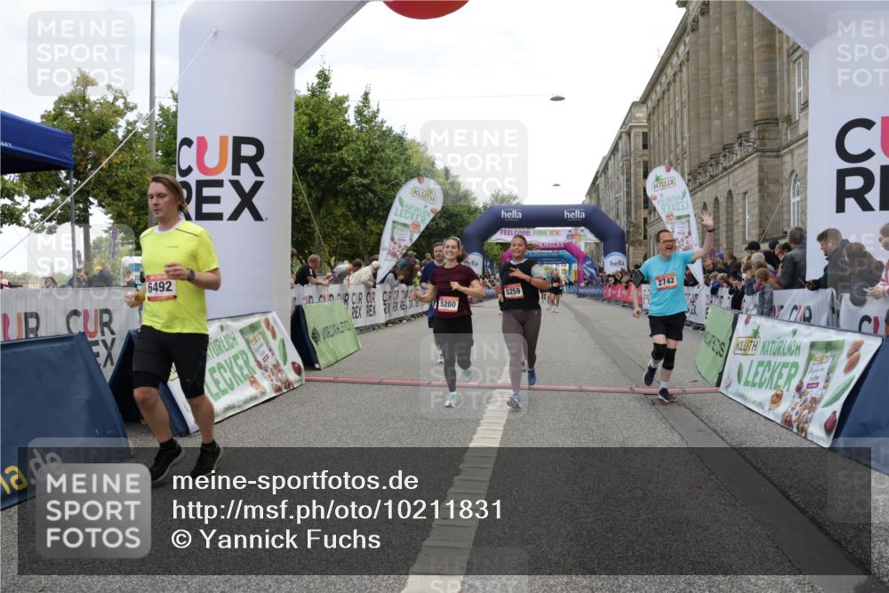 06.09.2026 - CURREX Alsterlauf Yannick Fuchs http://msf.ph/oto/10211831 06.09.2026 10:09:35 Ziel 2707, 2742, 3785, 3787, 4138, 4280, 4328, 4536, 4986, 5259, 5260, 6278, 6492, 8271 meine-sportfotos.de
