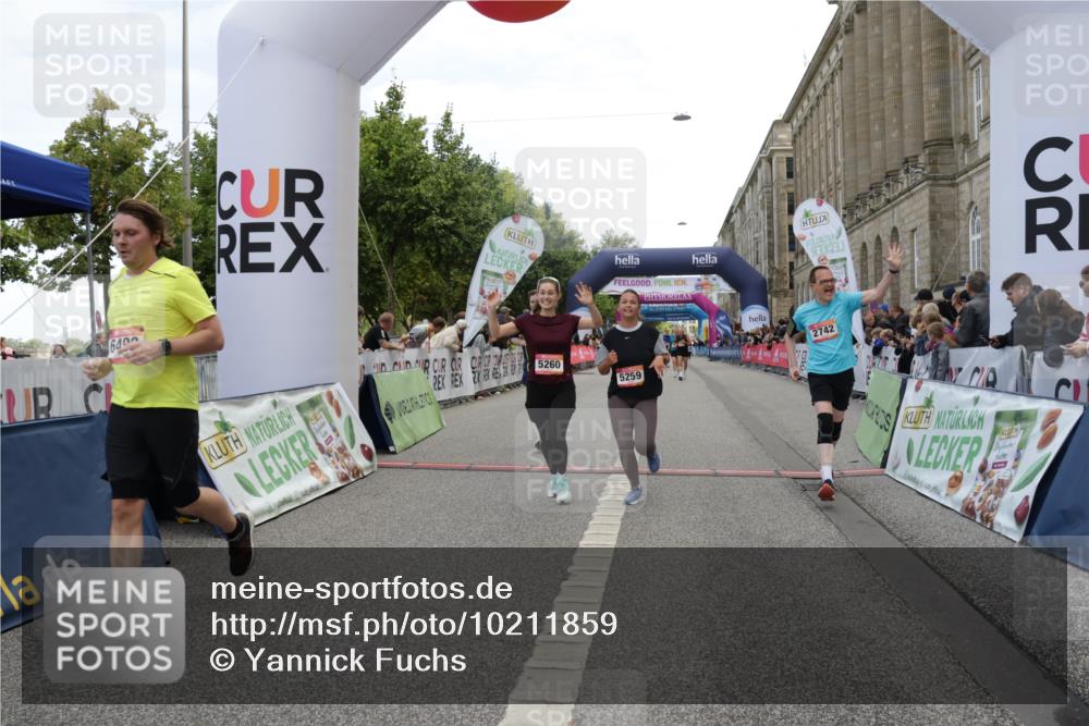 06.09.2026 - CURREX Alsterlauf Yannick Fuchs http://msf.ph/oto/10211859 06.09.2026 10:09:35 Ziel 2707, 2742, 3785, 3787, 4138, 4280, 4328, 4536, 4986, 5259, 5260, 6278, 6492, 8271 meine-sportfotos.de