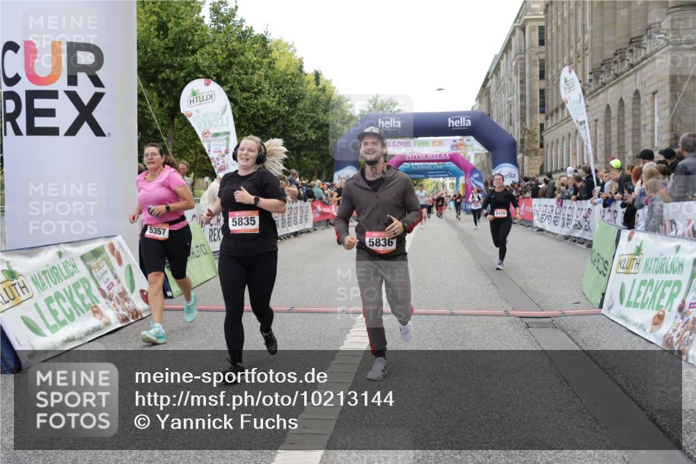 06.09.2026 - CURREX Alsterlauf Yannick Fuchs http://msf.ph/oto/10213144 06.09.2026 10:09:50 Ziel 2064, 2622, 3326, 4713, 4784, 5199, 5357, 5835, 5836, 5851, 6410, 6466 meine-sportfotos.de