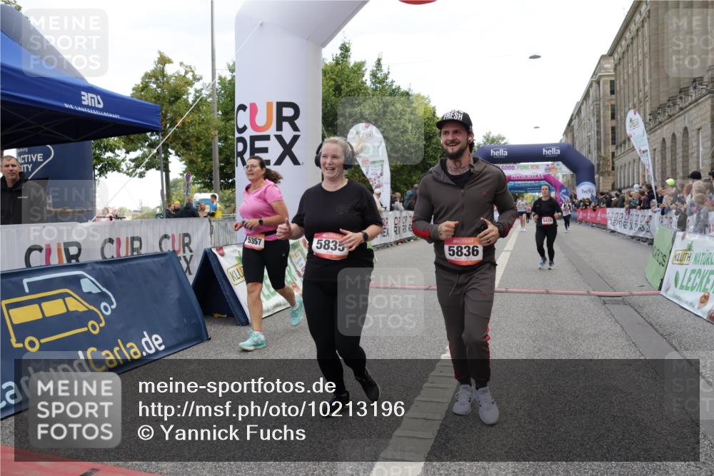 06.09.2026 - CURREX Alsterlauf Yannick Fuchs http://msf.ph/oto/10213196 06.09.2026 10:09:51 Ziel 2064, 2622, 3326, 4784, 5199, 5357, 5835, 5836, 5851, 6410, 6466 meine-sportfotos.de