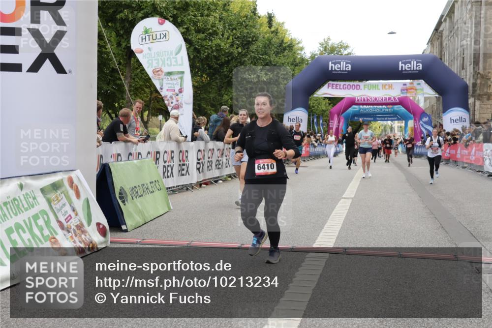 06.09.2026 - CURREX Alsterlauf Yannick Fuchs http://msf.ph/oto/10213234 06.09.2026 10:09:52 Ziel 2064, 2467, 2622, 3326, 4784, 5199, 5357, 5835, 5836, 5851, 6410, 6466 meine-sportfotos.de